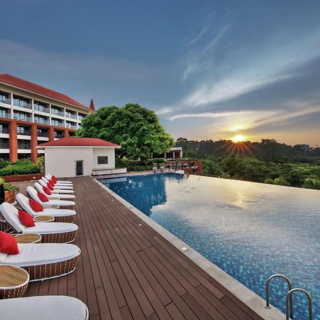 Hotel Doubletree By Hilton Goa - Panaji Extérieur photo