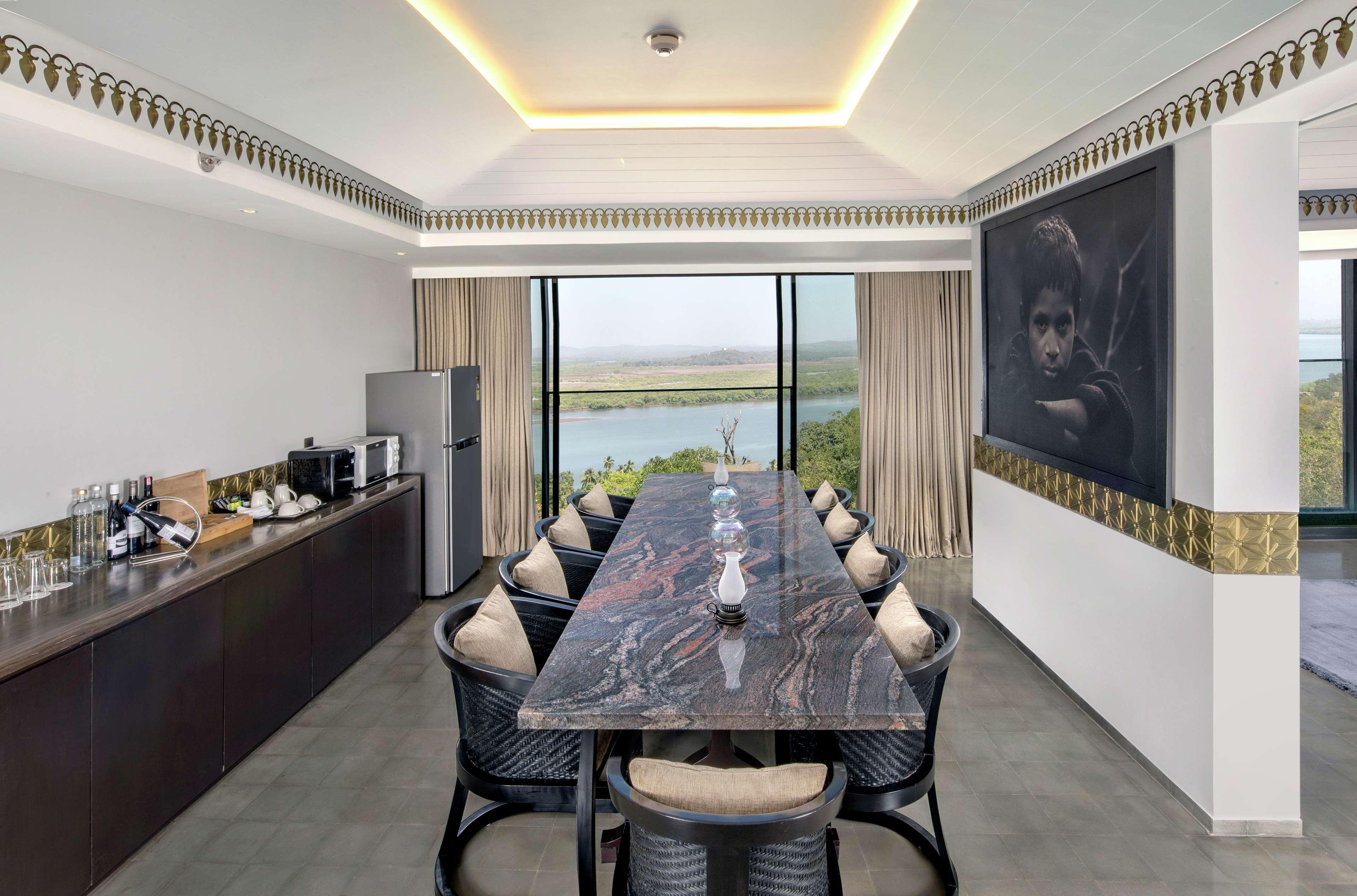 Hotel Doubletree By Hilton Goa - Panaji Extérieur photo