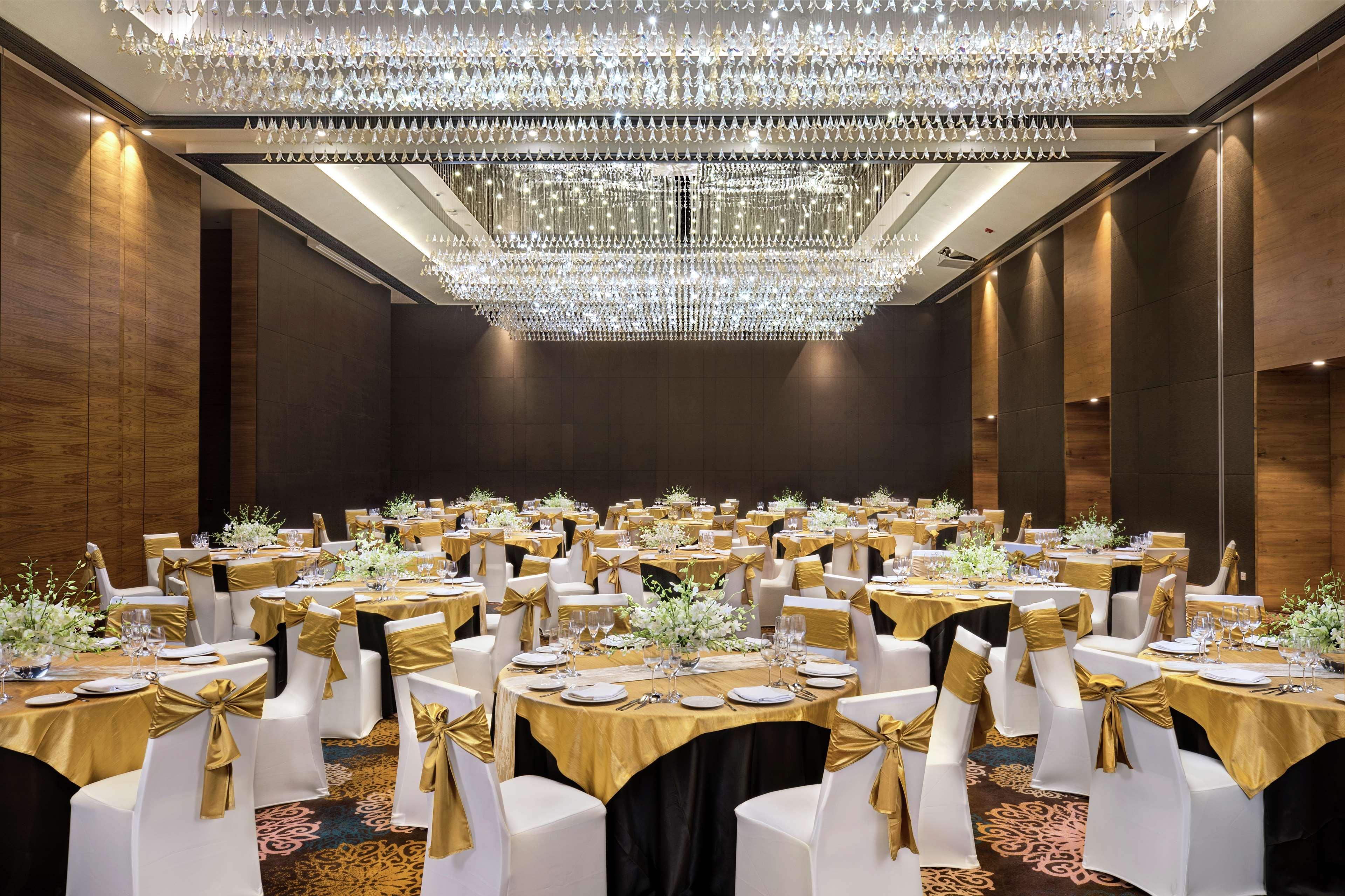 Hotel Doubletree By Hilton Goa - Panaji Extérieur photo