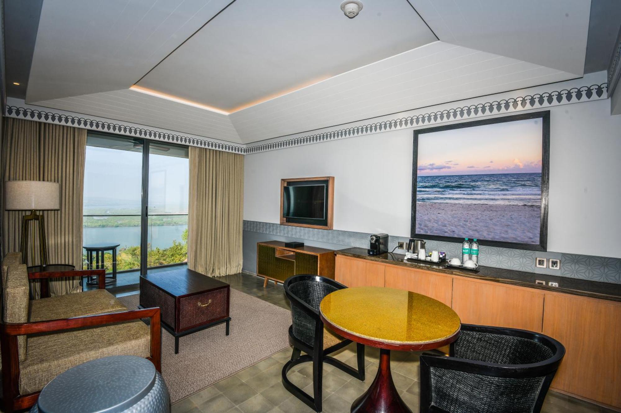 Hotel Doubletree By Hilton Goa - Panaji Extérieur photo