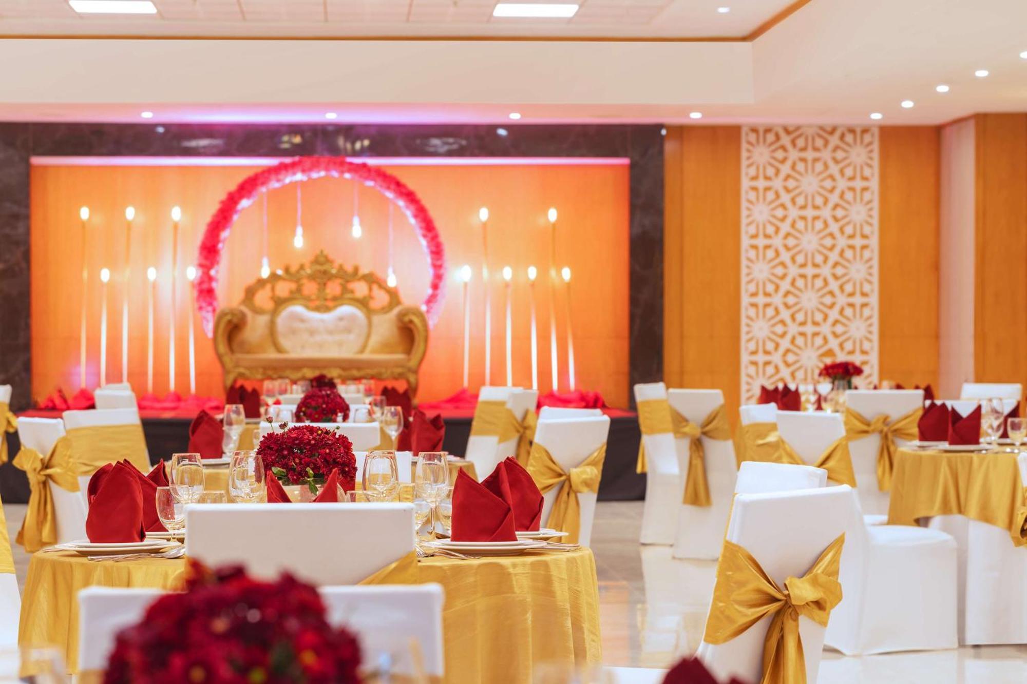 Hotel Doubletree By Hilton Goa - Panaji Extérieur photo