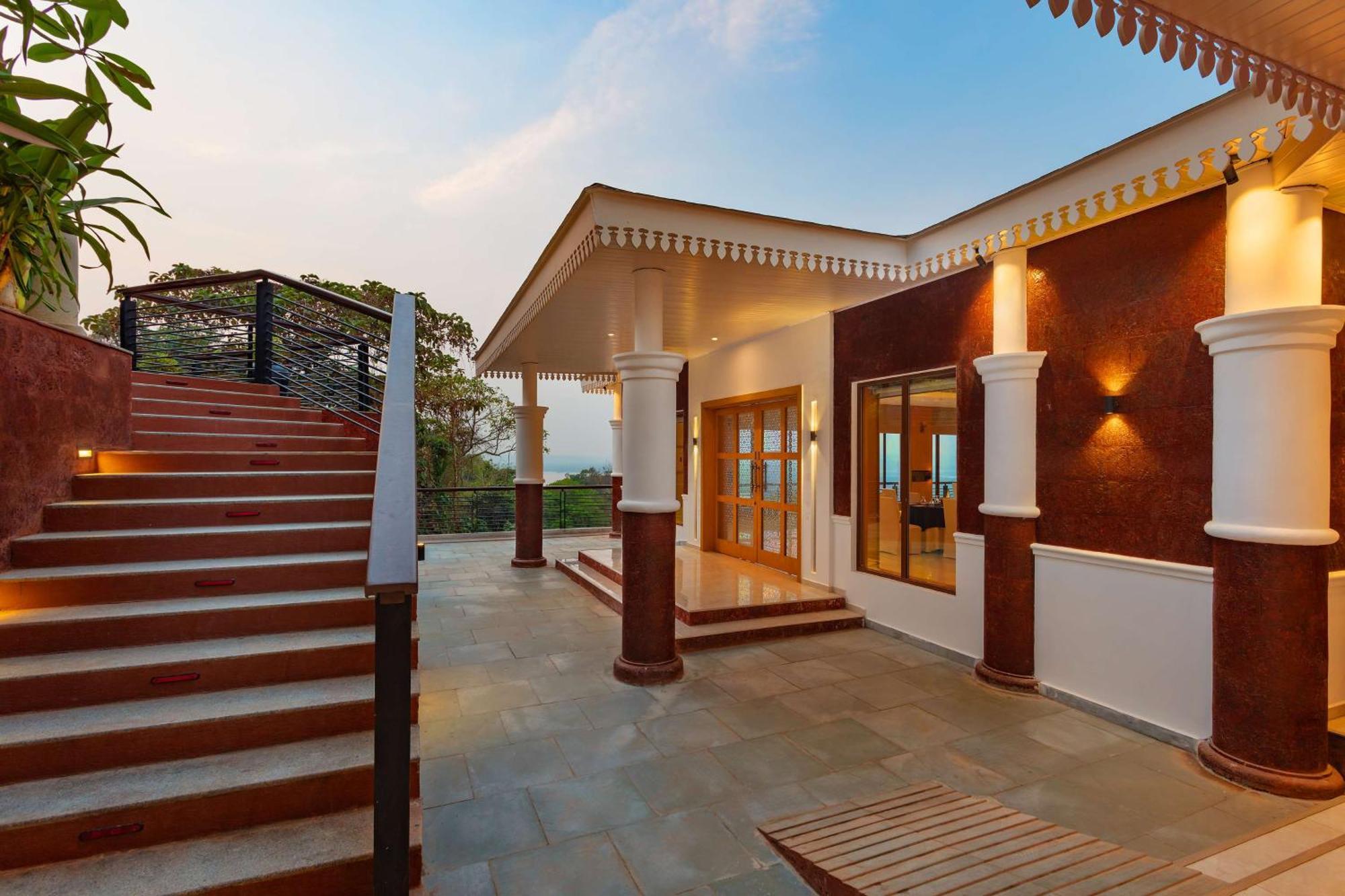 Hotel Doubletree By Hilton Goa - Panaji Extérieur photo