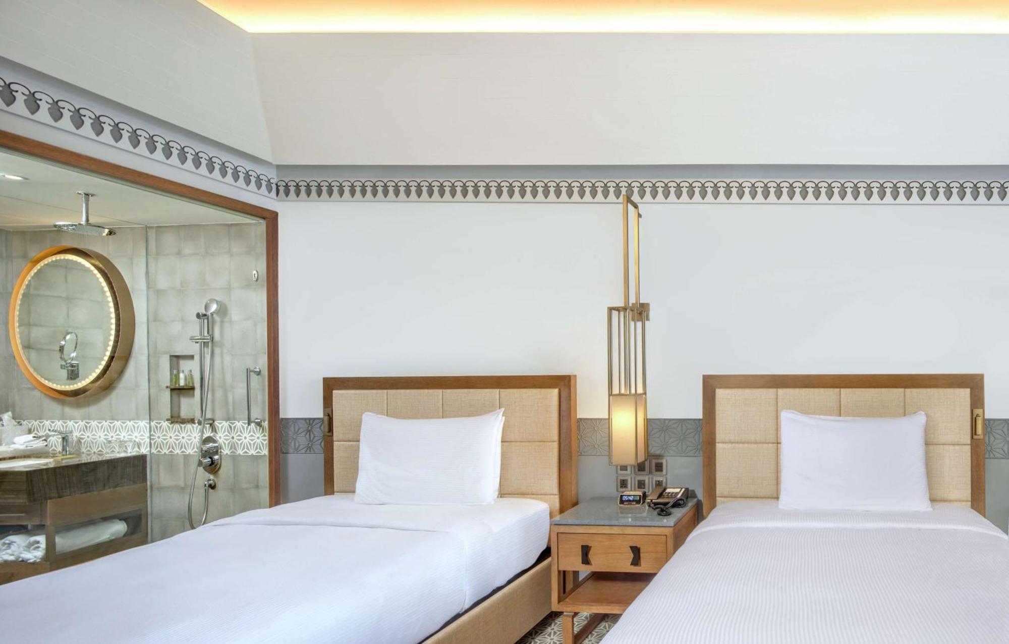 Hotel Doubletree By Hilton Goa - Panaji Extérieur photo