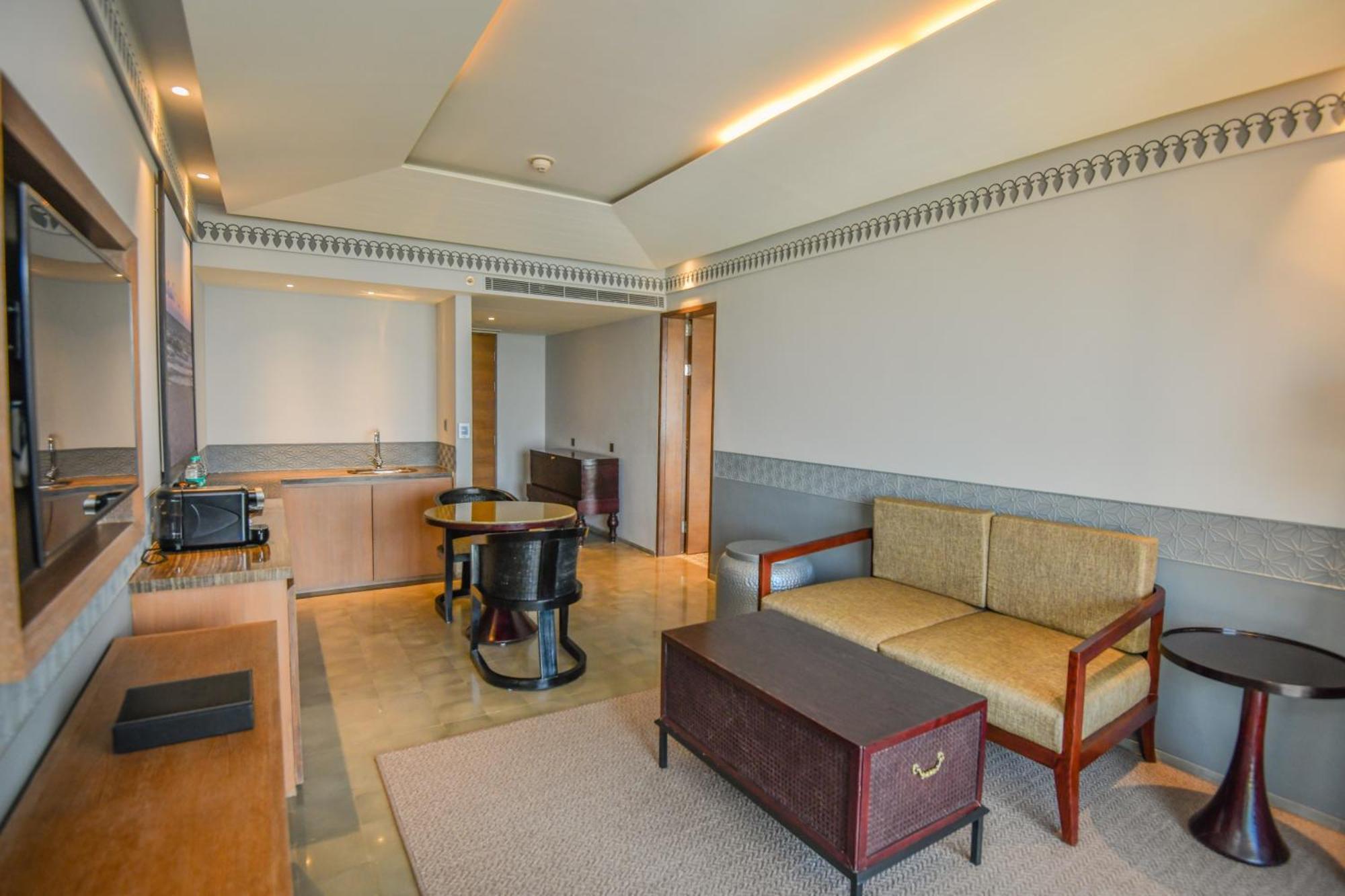 Hotel Doubletree By Hilton Goa - Panaji Extérieur photo